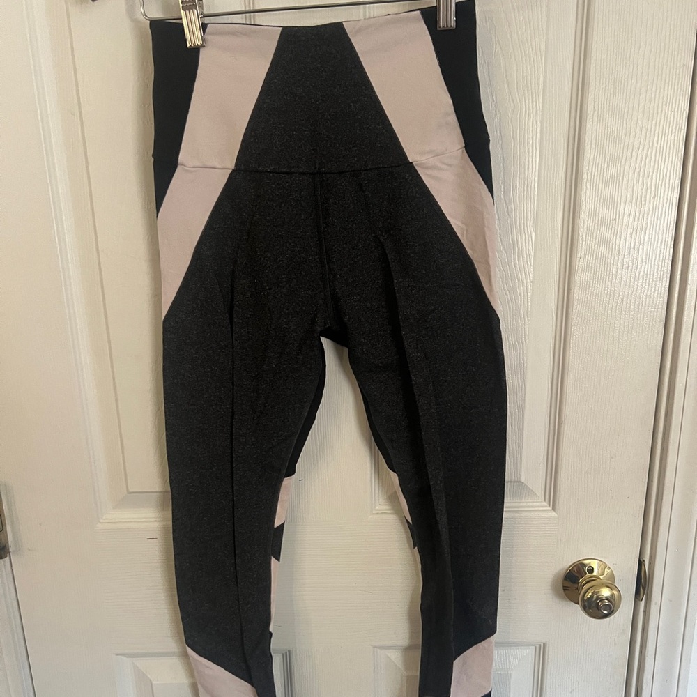 Beyond Yoga Tri color leggings